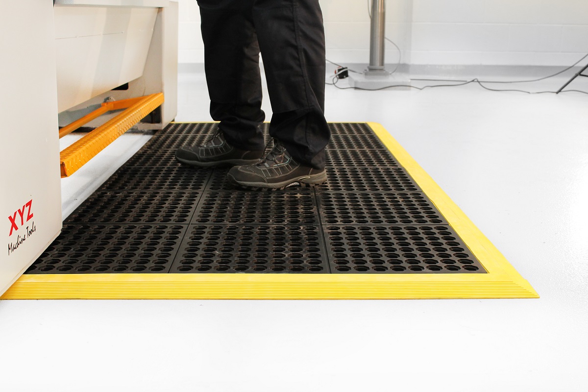 fatigue-step-na-stanowisku-pracy fatigue-step-na-stanowisku-pracy